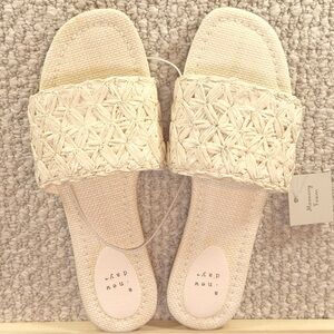 a new day Cream Woven Slide Sandals women’s size 8.5